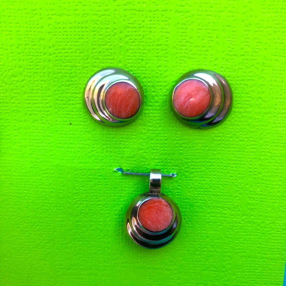 Combo earrings and pendent